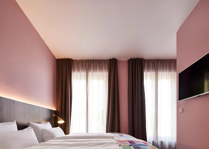 Central Hotel Muenster * מונסטר